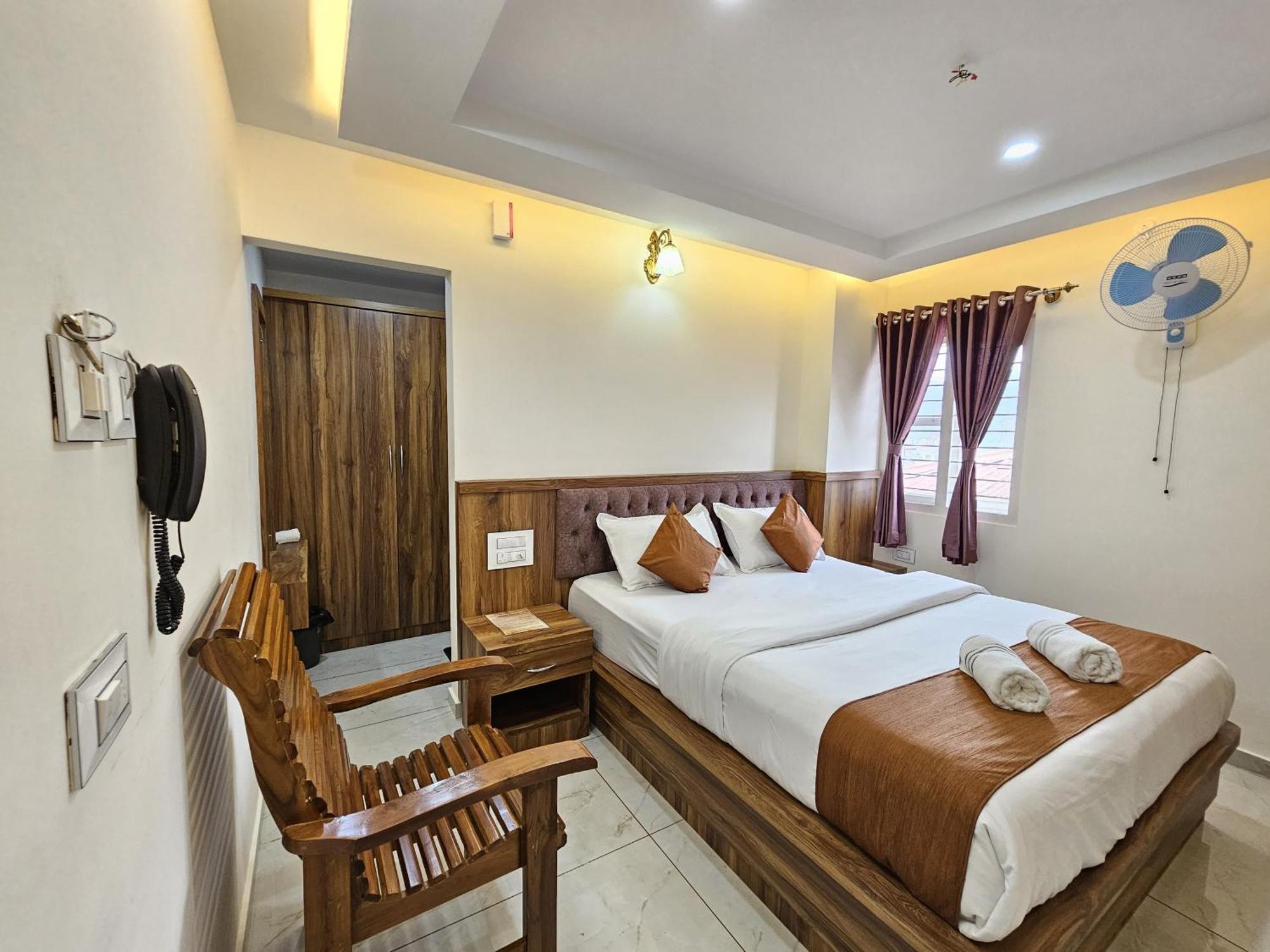 Navarathna Comforts Madikeri Exterior foto