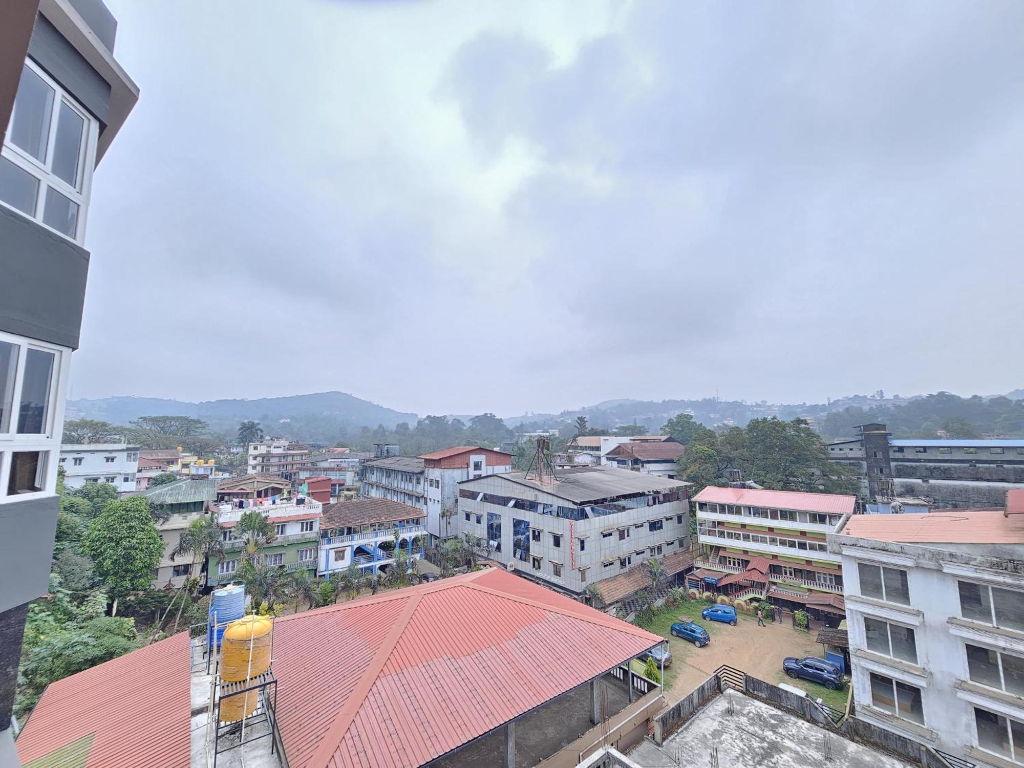 Navarathna Comforts Madikeri Exterior foto