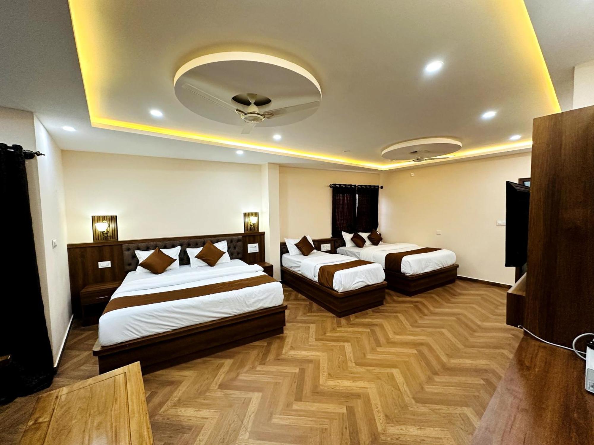 Navarathna Comforts Madikeri Exterior foto